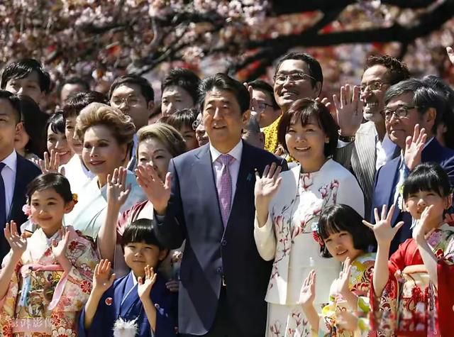 安倍晋三郎是好人吗 历届日本首相都是右翼分子