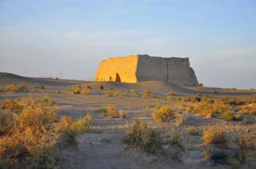 春风不度玉门关的玉门关在哪 古代对外陆路交通咽喉之要地