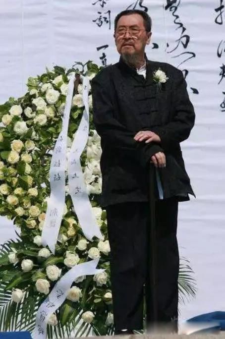 ������ʲôԭ����ô�ߵ� �������ٰ��־ܾ�����