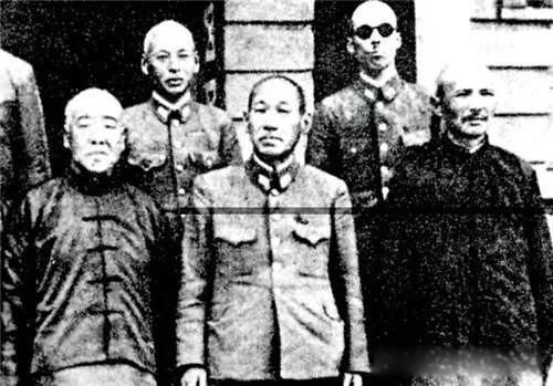 孙殿英挖了大凊清陵 被时人称为“东陵大盗”