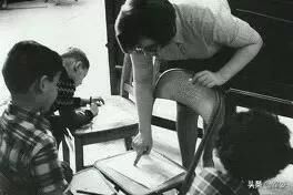 �����ǵ�Ů��ô���� �м��λ�ʷ�м�����Ϊʲô��ͬ��