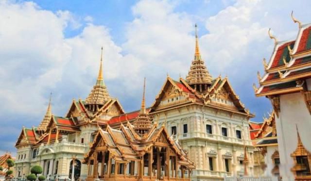 ���ߵϿ�̩������ʲô��˼ ���к�����Ů������