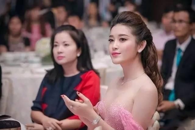 Խ��Ů��Ư����û�˸�Ҫ Խ��֮������Ů���ԭ��