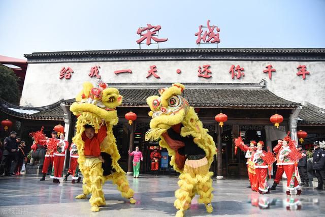 秦桧为什么要害岳飞 被陷害让人觉得痛惜