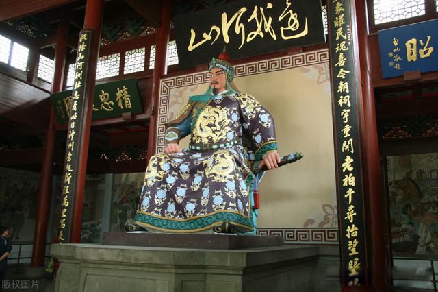 秦桧为什么要害岳飞 被陷害让人觉得痛惜