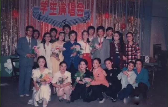 ����ӨΪ���ķ����Ĵ�̥ լ��Ů������Ө������