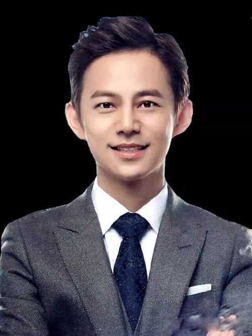 他被吴亦凡拖累是他自找的,怨不得网友们谩骂.