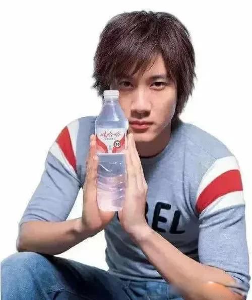 王力宏娃哈哈事件 现在哇哈哈一定暗自庆幸