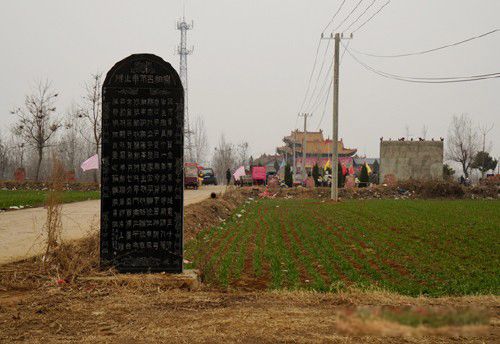 吕不韦为啥死 秦始皇为什么要杀他和嫪毐