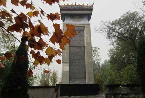 吕不韦为啥死 秦始皇为什么要杀他和嫪毐