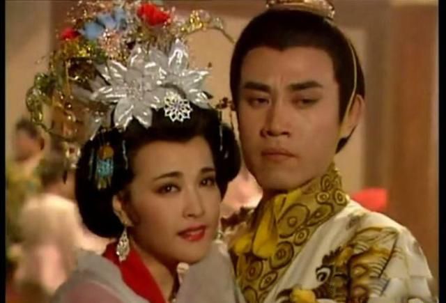 武则天是李世民的什么关系 圆房当夜怎么样了