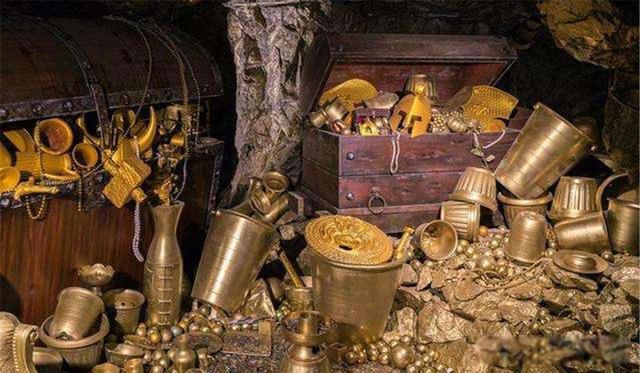 ���Ӣ������ı��ﶼ�͸���˭ �ٹ��𾪵ĵ�Ĺ����������֮