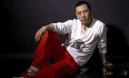 �����ڹ�������ʵ�� ����Ȧ����Ӱ�������͹�