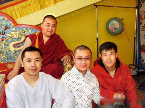 �����ڹ�������ʵ�� ����Ȧ����Ӱ�������͹�