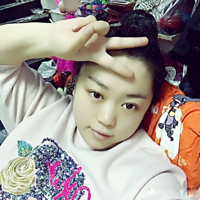 �����ڹ�������ʵ�� ����Ȧ����Ӱ�������͹�