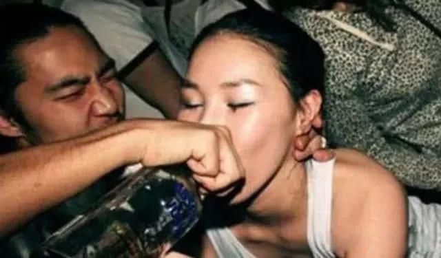 �����Ʒ���Ů���ǵ����ж�ֲ� ��������Ȧ��ֱ������