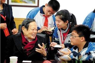 ��������������˭�ĳɾʹ� ��Ӧ���ܵ����ǵ���