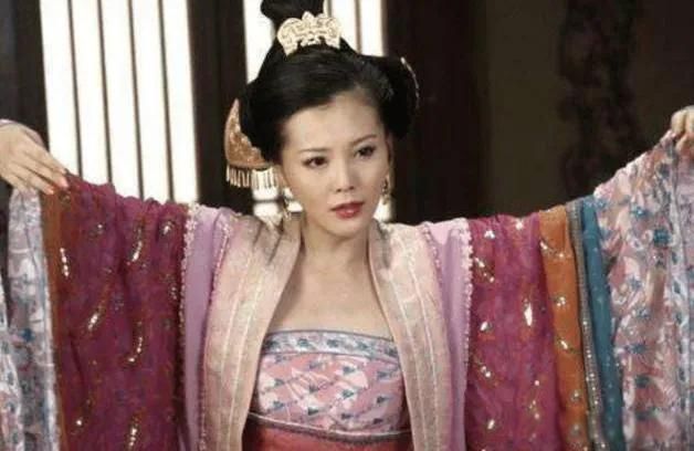 �ݷ�����������˼��� �ܹ��Ӳд��ض���