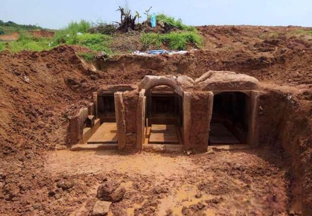 ��ѳ�ƶ���ʷ��չ���� ѳ�������Ĺ�����