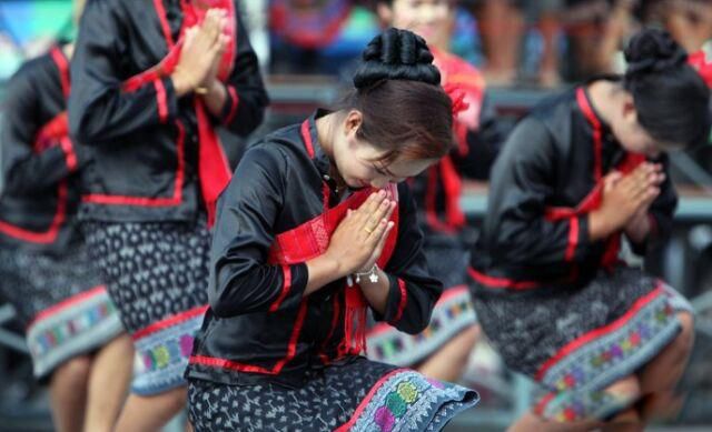 ���ߵϿ�̩������ʲô��˼ ������Ů��ʹ�õ��ʺ���