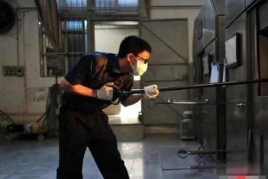 ���᳡���˵���ʵ���� ��н1������һ����ø������