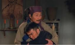 不经他人苦,莫劝他人善,若经他人苦 未必有他善啥意思 非常有道理