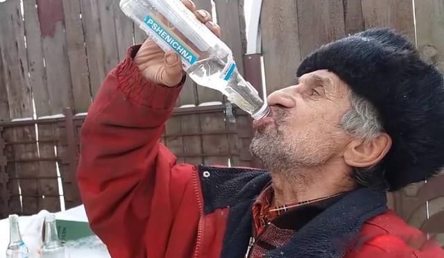 ����˹��Ů���� �������ӿ���ӵ��4������