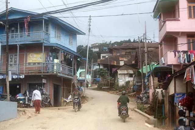 ��鱱��Ů���³�ͼƬ ���������񡱾�����鱱