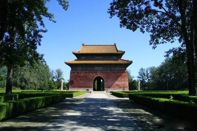 ʮ������˭��Ĺ�� ������λ�ʵ۵���Ĺ������