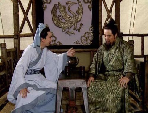 杨修为什么被曹操杀 最直接的原因鸡肋事件