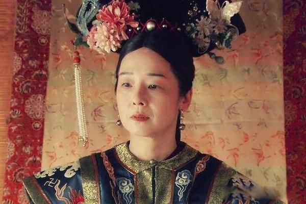 孙殿英盗墓时为何扒掉慈禧太后的裤子 寿衣是价值连城的宝物