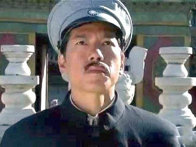 孙殿英盗墓时为何扒掉慈禧太后的裤子 寿衣是价值连城的宝物