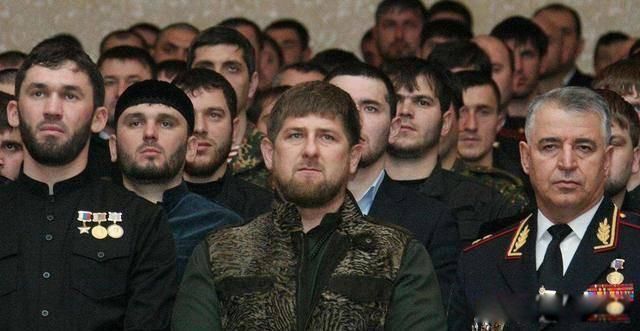 �������͹�������˿� ������ǿ����Сս������