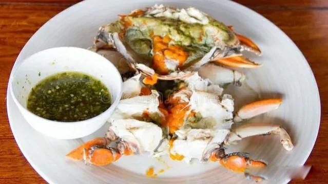 网上螃蟹女是什么意思 腿多会劈腿钳子会抓钱