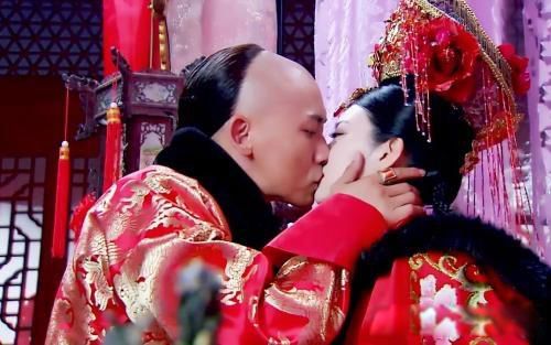 皇太极为什么那么爱海兰珠 让皇太极对她产生了保护欲