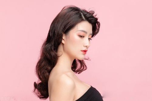 �зŮ��ʲô��˼ ��ĸ�ϻ������ʲô�ص�