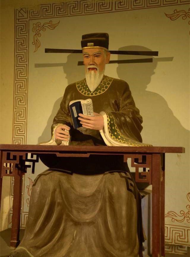 秦桧夫妇做了什么坏事 为什么要跪在岳飞的墓前