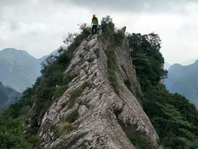 �㵴ɽ������� ̸һ���ҵĿ���