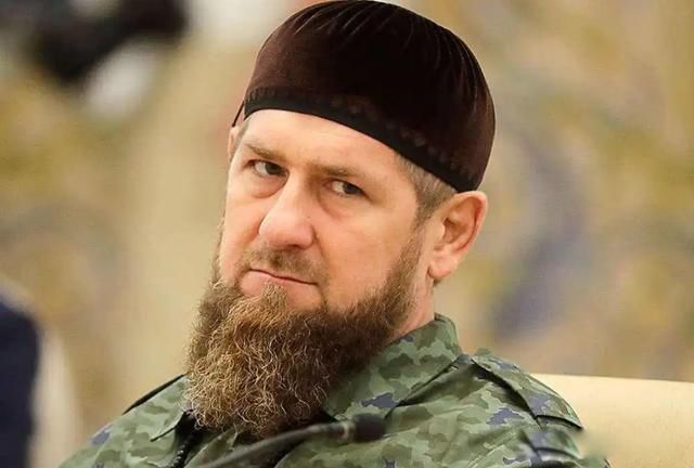 �����Ͷ���˹��ϵ��ô����� �ڶ���˹���ڵ���ʵ״̬