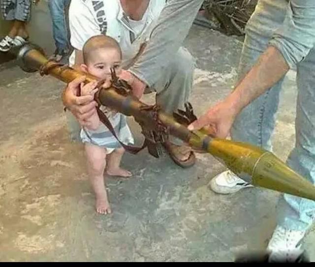 ����˹��Ů���� ��ͷ�洦�ɼ�������Ů��