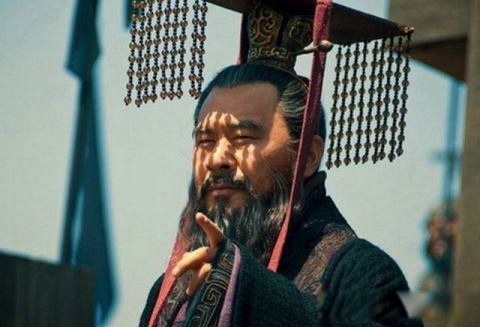 曹操为什么喜欢关羽 欣赏关羽的人品和武功