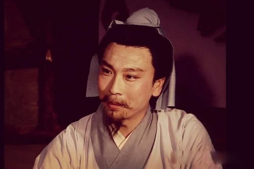 杨修被杀的根本原因是 是聪明反被聪明误