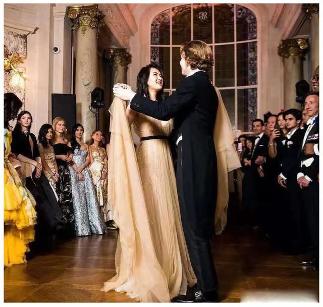 �������м�����Ϊʲô��ͬ�� �������θ���Ϊʲô������λ�