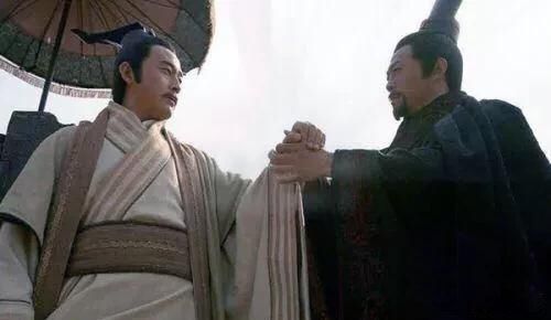 秦始皇为什么焚书坑儒 儒家和商鞅的观点是两个极端