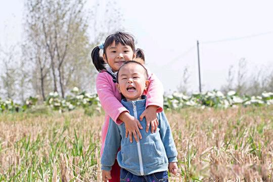 ����ħ��ʲô��˼ �ѵܹܵ߳��˿�����