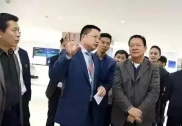 任正非有几个孩为什么不同姓 3个孩子不同姓有一定原因的