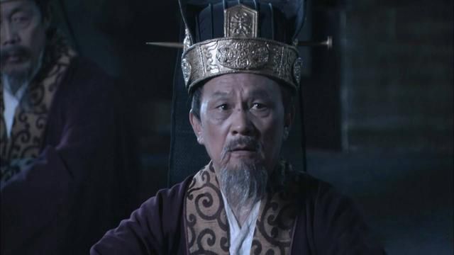 武则天死后皇位传给了谁 把皇位传给儿子李显了