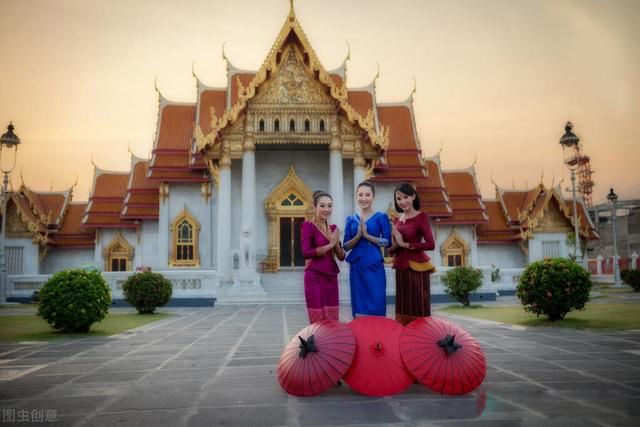 泰国美女因为"萨瓦迪卡"其实是女性用语.