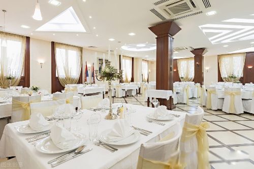 �����зŮ��ʲô��˼ ������ż��ʱ��ҪԶ��