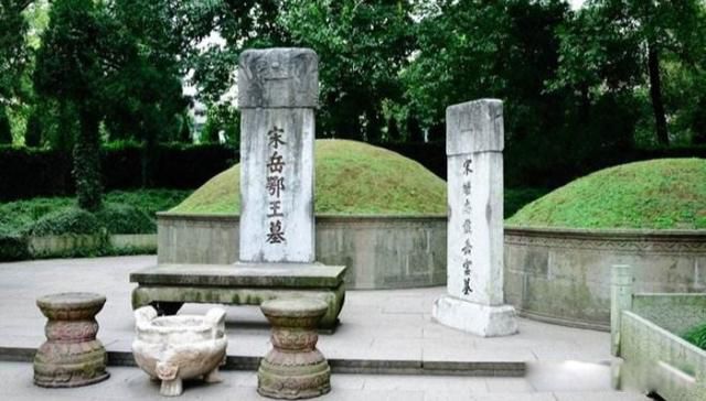 ����Ĺǰ�����������һ�� Ϊʲô������������һ��